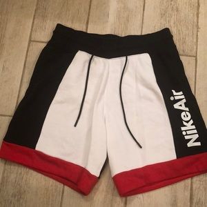 Never worn Nike shorts men M